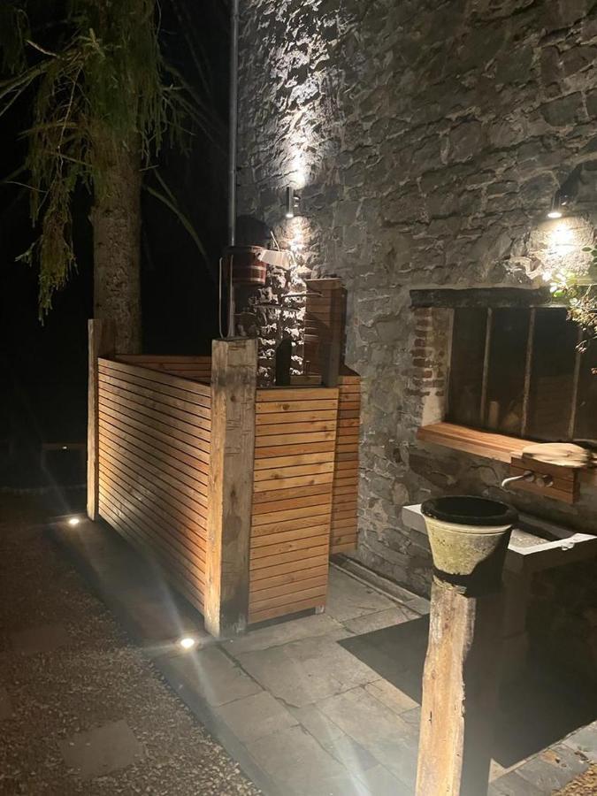 בית הארחה Mozet 	La Ferme De Basseilles מראה חיצוני תמונה